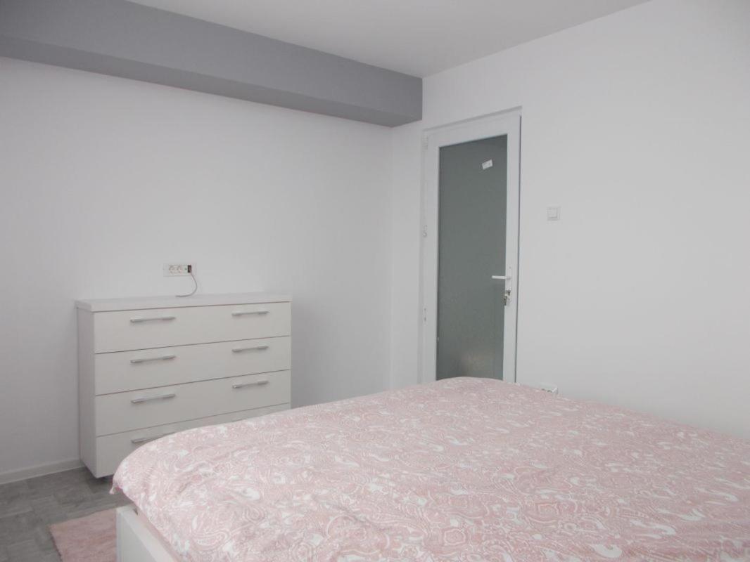 Apartament Tanya ทาร์โกวิชเต ภายนอก รูปภาพ